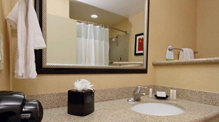 Courtyard by Marriott - St George Room