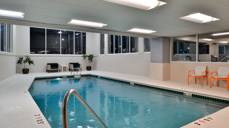 Holiday Inn Hotel & Suites Conv Center Pool