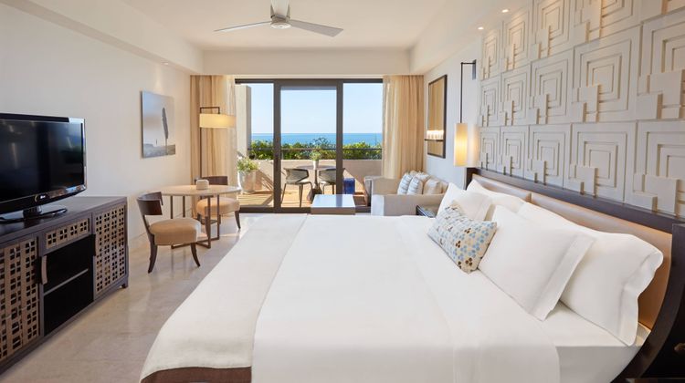 The Romanos, a Luxury Collection Resort Room
