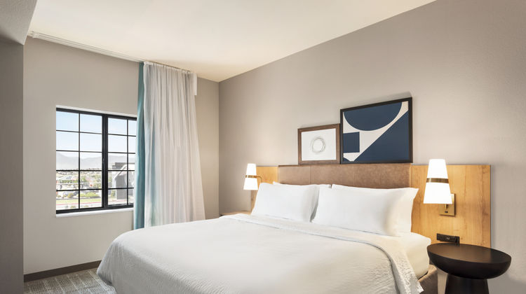 Staybridge Suites NE-Powers Room