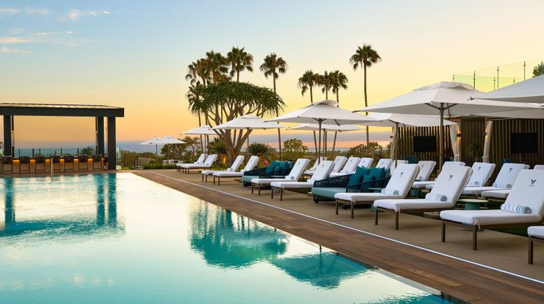 <b>VEA Newport Beach, a Marriott Resort Pool</b>. Images powered by <a href="https://www.leonardoworldwide.com/" title="Leonardo Worldwide" target="_blank">Leonardo</a>.