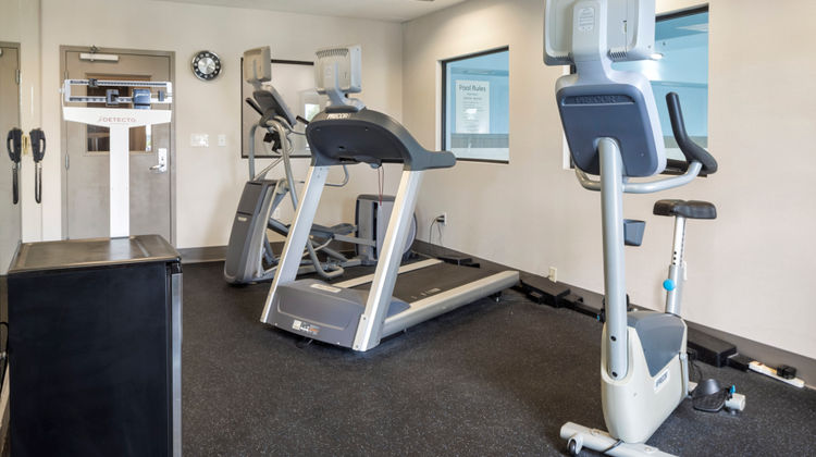 Holiday Inn Express Hotel & Suites South Health Club