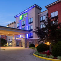 Holiday Inn Express Hotel & Suites South