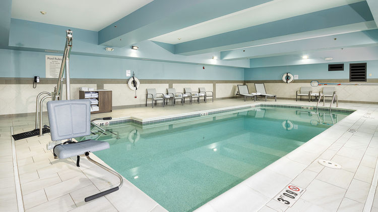 Holiday Inn Express Hotel & Suites South Pool