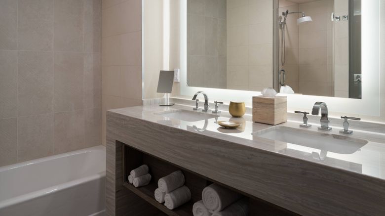 <b>JW Marriott Orlando Bonnet Creek Resort Room</b>. Images powered by <a href="https://www.leonardoworldwide.com/" title="Leonardo Worldwide" target="_blank">Leonardo</a>.