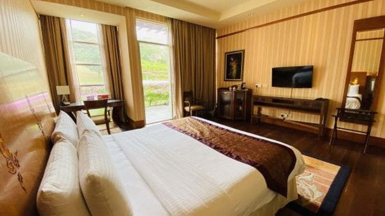 <b>Pulse Grand Hotel Room</b>. Images powered by <a href="https://www.leonardoworldwide.com/" title="Leonardo Worldwide" target="_blank">Leonardo</a>.