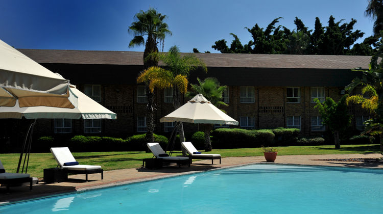 Cresta Lodge Pool