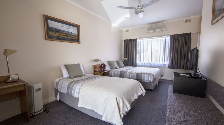<b>Alpine Hotel Room</b>. Images powered by <a href="https://www.leonardoworldwide.com/" title="Leonardo Worldwide" target="_blank">Leonardo</a>.