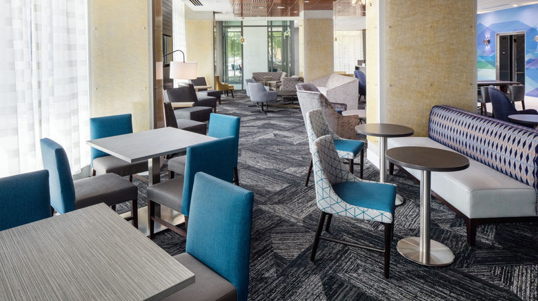 <b>Holiday Inn Express Downtown Lobby</b>. Images powered by <a href="https://www.leonardoworldwide.com/" title="Leonardo Worldwide" target="_blank">Leonardo</a>.