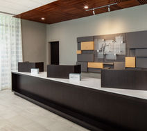 Holiday Inn Express Downtown Lobby
