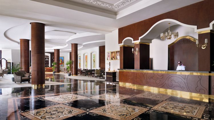 Crowne Plaza Al Waha Lobby