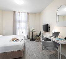 Quest Ballarat Room
