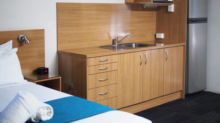 Sunnybank Star Motel Room