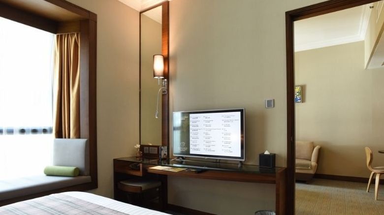 <b>Rosedale Hotel Hong Kong Room</b>. Images powered by <a href="https://www.leonardoworldwide.com/" title="Leonardo Worldwide" target="_blank">Leonardo</a>.