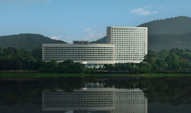 The Westin Mumbai Powai Lake Exterior