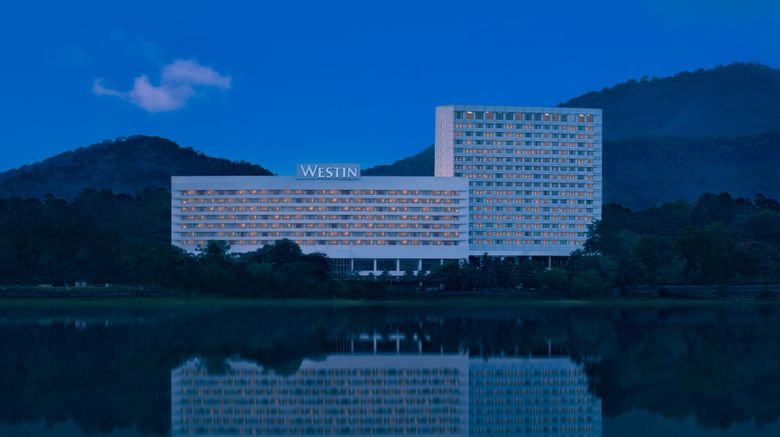 <b>The Westin Mumbai Powai Lake Exterior</b>. Images powered by <a href="https://www.leonardoworldwide.com/" title="Leonardo Worldwide" target="_blank">Leonardo</a>.