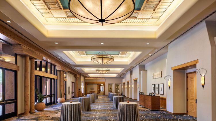 Sheraton Grand at Wild Horse Pass Meeting