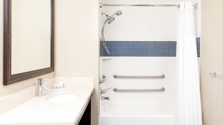 Staybridge Suites Denver-Stapleton Room