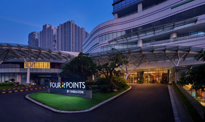 Four Points by Sheraton, Pakuwon Indah Exterior