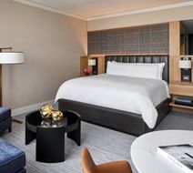 The Ritz-Carlton, Chicago Room