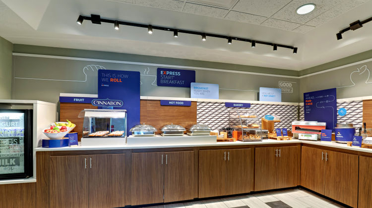 Holiday Inn Express Campbellsville Restaurant