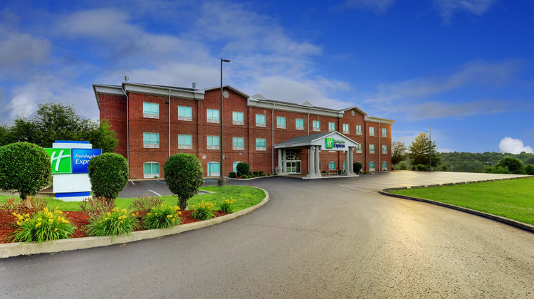 Holiday Inn Express Campbellsville Exterior