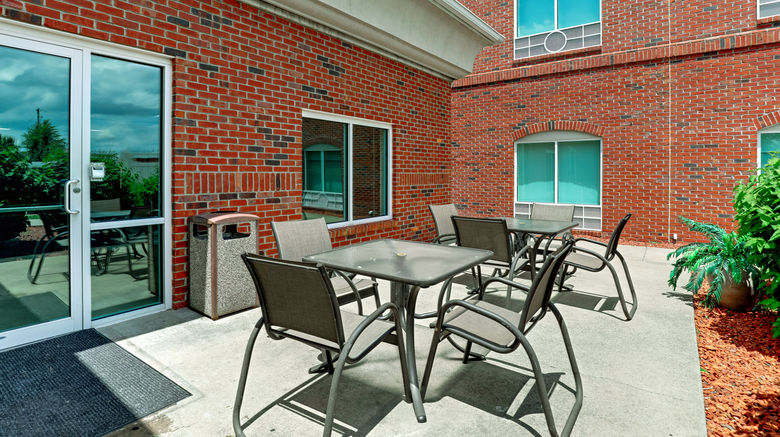 <b>Holiday Inn Express Campbellsville Pool</b>. Images powered by <a href="https://www.leonardoworldwide.com/" title="Leonardo Worldwide" target="_blank">Leonardo</a>.