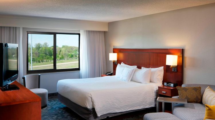 Courtyard by Marriott Jackson Suite