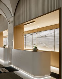Montreal Marriott Chateau Champlain