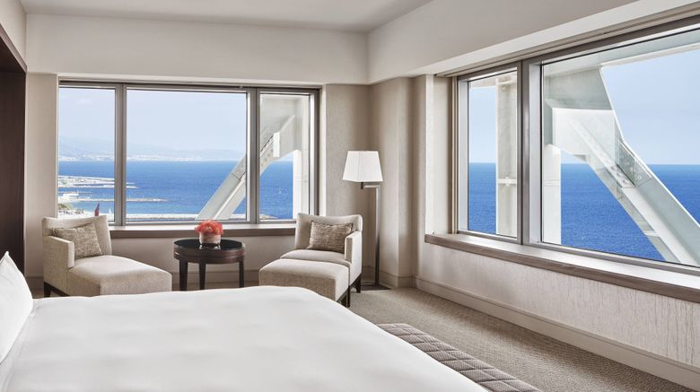 <b>Hotel Arts Barcelona Suite</b>. Images powered by <a href=https://www.travelagewest.com/Hotels/Barcelona/