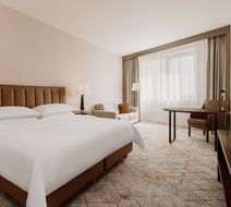 Sheraton Poznan Hotel Room