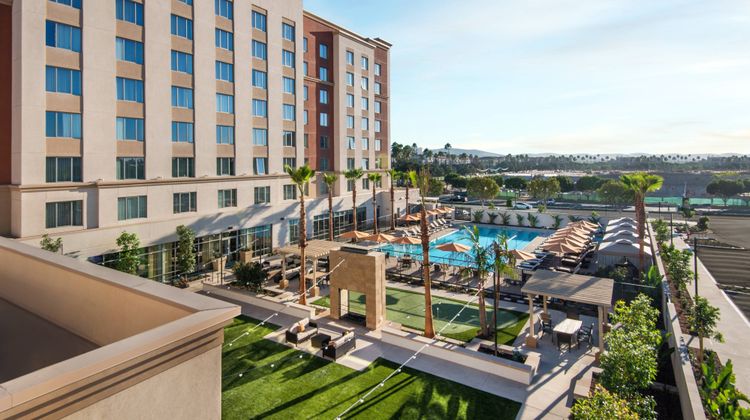 Courtyard by Marriott Irvine Spectrum Exterior