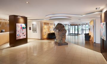 Le Meridien Beach Plaza