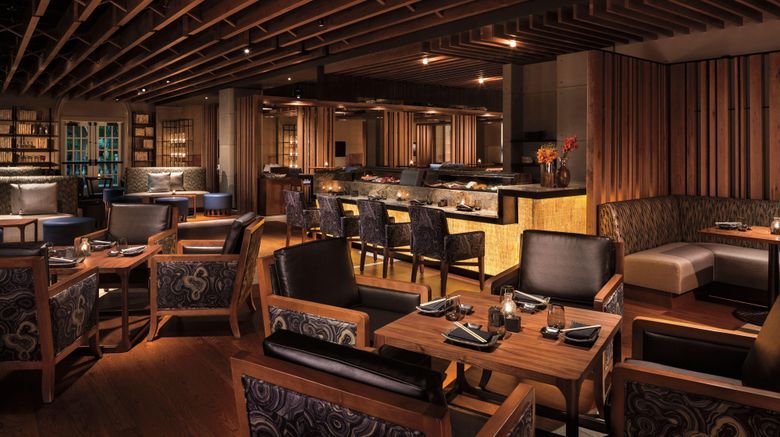 <b>The Ritz-Carlton, Naples Restaurant</b>. Images powered by <a href="https://www.leonardoworldwide.com/" title="Leonardo Worldwide" target="_blank">Leonardo</a>.