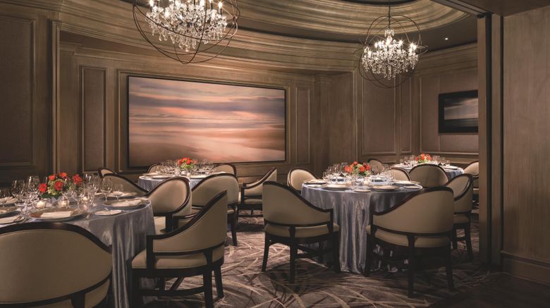 <b>The Ritz-Carlton, Naples Restaurant</b>. Images powered by <a href="https://www.leonardoworldwide.com/" title="Leonardo Worldwide" target="_blank">Leonardo</a>.