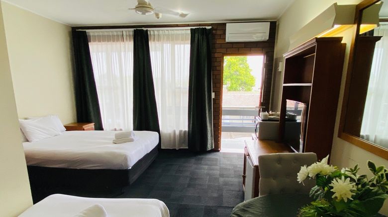 <b>Nowra Motor Inn Room</b>. Images powered by <a href="https://www.leonardoworldwide.com/" title="Leonardo Worldwide" target="_blank">Leonardo</a>.