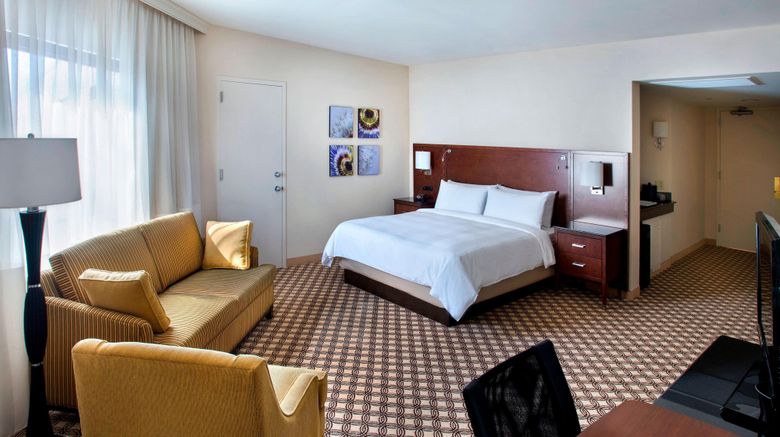 <b>Princeton Marriott at Forrestal Suite</b>. Images powered by <a href="https://www.leonardoworldwide.com/" title="Leonardo Worldwide" target="_blank">Leonardo</a>.