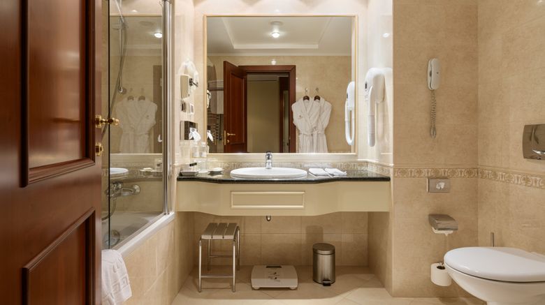 <b>Premier Palace Hotel Room</b>. Images powered by <a href="https://www.leonardoworldwide.com/" title="Leonardo Worldwide" target="_blank">Leonardo</a>.