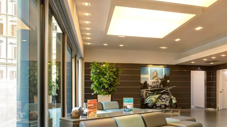 iQ Hotel Roma Lobby