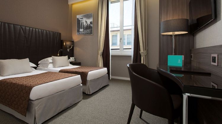 Hotel Artemide Room