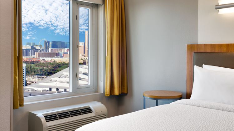 SpringHill Suites Las Vegas Conv Center Suite