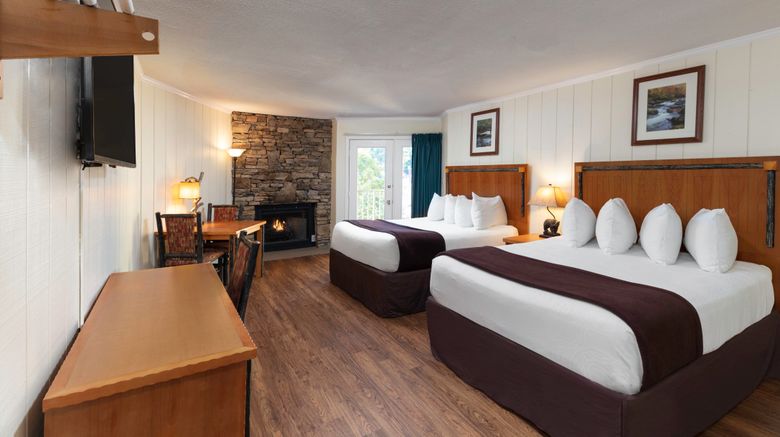 <b>River Terrace Resort & Convention Center Room</b>. Images powered by <a href="https://www.leonardoworldwide.com/" title="Leonardo Worldwide" target="_blank">Leonardo</a>.