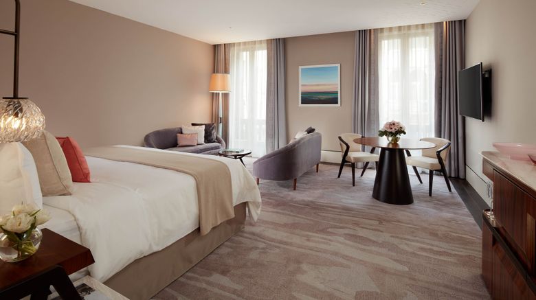 <b>The St. Regis Venice Suite</b>. Images powered by <a href="https://www.leonardoworldwide.com/" title="Leonardo Worldwide" target="_blank">Leonardo</a>.