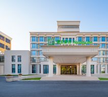 Holiday Inn Exterior