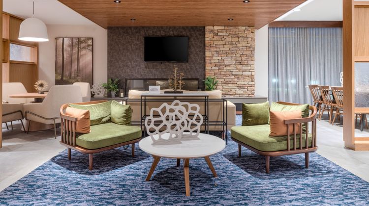 Fairfield Inn & Suites Albertville Lobby