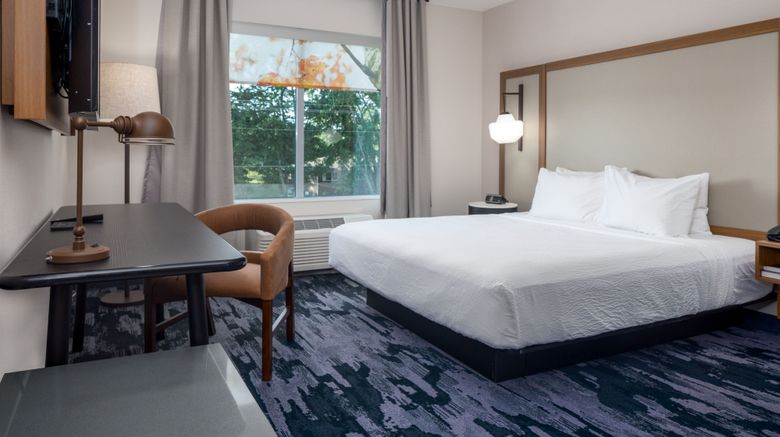 <b>Fairfield Inn & Suites Albertville Room</b>. Images powered by <a href="https://www.leonardoworldwide.com/" title="Leonardo Worldwide" target="_blank">Leonardo</a>.