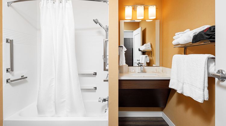 Towneplace Suites By Marriott Ironton Room