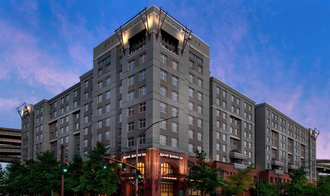 Residence Inn Portland Riverplace Exterior