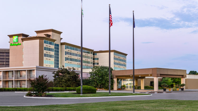 Holiday Inn Louisville East-Hurstbourne Exterior