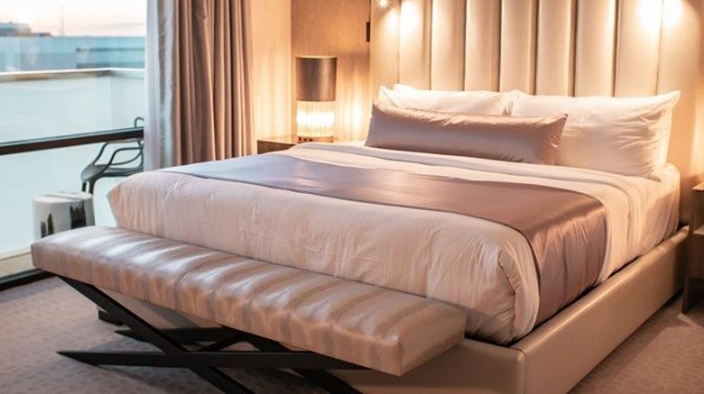 <b>The Kindler Hotel Room</b>. Images powered by <a href="https://www.leonardoworldwide.com/" title="Leonardo Worldwide" target="_blank">Leonardo</a>.